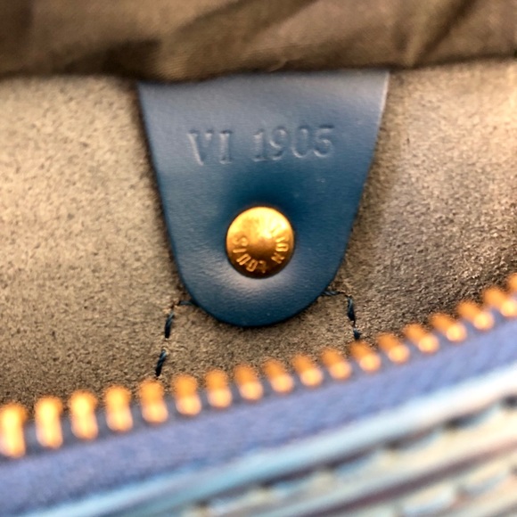 🎁SOLD🎁Louis Vuitton Speedy Epi 35 - Picture 8 of 8